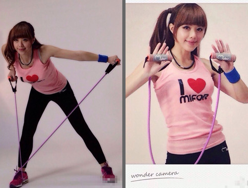 Nhưng sau một thời gian tập luyện miệt mài cùng chế độ ăn kiêng nghiêm ngặt, Trương Đình Tuyên đã sở hữu thân hình khiến nhiều cô gái đôi mươi phải ngưỡng mộ với những nhóm cơ săn chắc.