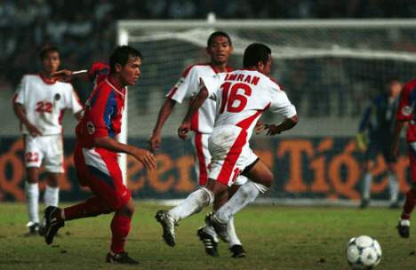 Tại Tiger Cup 1998, ĐT Indonesia kết thúc ở vị trí thứ 3 với 2 trận thắng, 2 hòa và 1 thất bại. Với kết quả này, ĐT Indonesia đã vươn lên vị trí thứ 76 trên BXH FIFA tháng 9/1998.