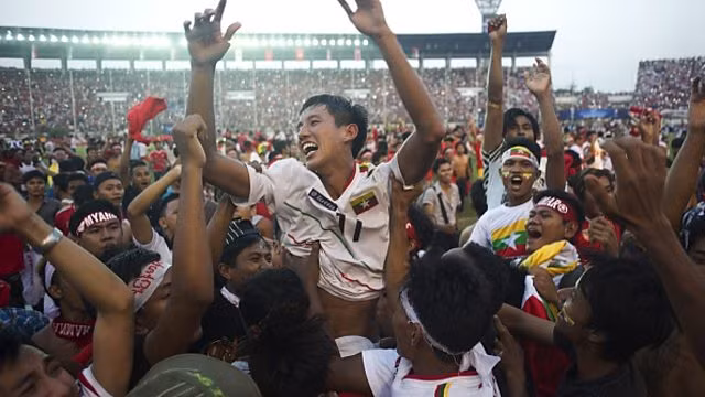 Trong đợt cập nhật BXH FIFA tháng 4/1996, ĐT Myanmar đã tăng 3 bậc vươn lên thứ 97 thế giới.