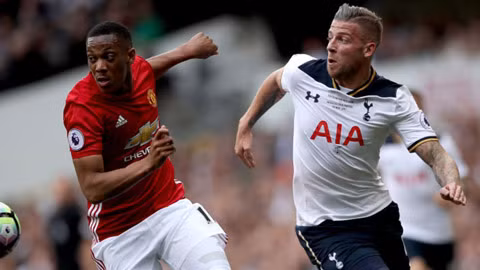 Chuyển nhượng cầu thủ từ Lon Don, Tottenham đẩy Alderweireld sang MU, lấy về Martial để bổ sung hàng công của mình.