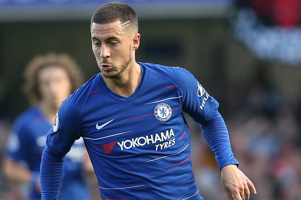 BLĐ Chelsea tiếp tục mở cuộc đàm phán Hazard trước Giáng sinh để thuyết phục anh ở lại CLB. Lần này The Blues quyết định nâng mức lương mà Hazard được nhận sẽ lên đến 350.000 bảng/tuần.