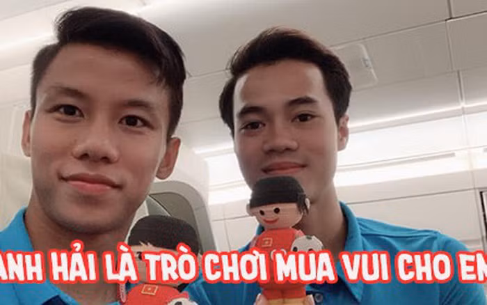 Do không có chuyến bay thẳng tới Buriram (địa điểm tổ chức giải) nên thầy trò HLV Park Hang-seo sẽ nghỉ lại 1 đêm tại Bangkok và nối chuyến nội địa tới Buriram vào sáng ngày 2/6. Đội sẽ có 2 ngày thực tế để chuẩn bị cho trận đấu gặp chủ nhà Thái Lan vào ngày 5/6.