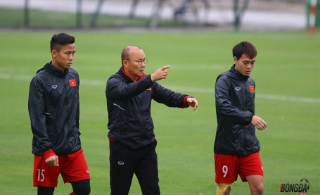 Theo lịch sáng 1/6, Quế Hải, Văn Toàn, Tuấn Anh,... sẽ hội quân cùng HLV Park Hang-seo tại Liên đoàn bóng đá Việt Nam. Buổi chiều cùng ngày, toàn đội sẽ lên đường sang Thái Lan tham dự King's Cup 2019.