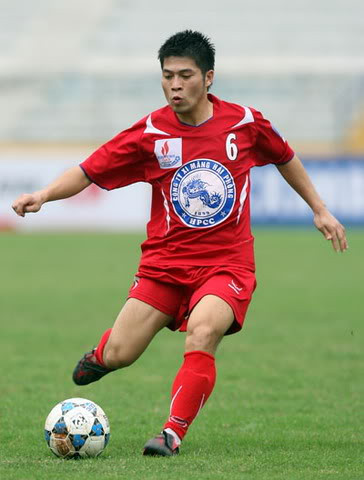 Trong đội hình của ĐTVN ở thời điểm hiện tại, Minh Châu được ví như một chiếc máy cày khi anh liên tục xuất hiện ở những điểm nóng trên sân. Dù chỉ cao 1m65 nhưng Minh Châu cho các đối thủ khác "ăn đòn" bằng sức bền và sức tì đè của mình.