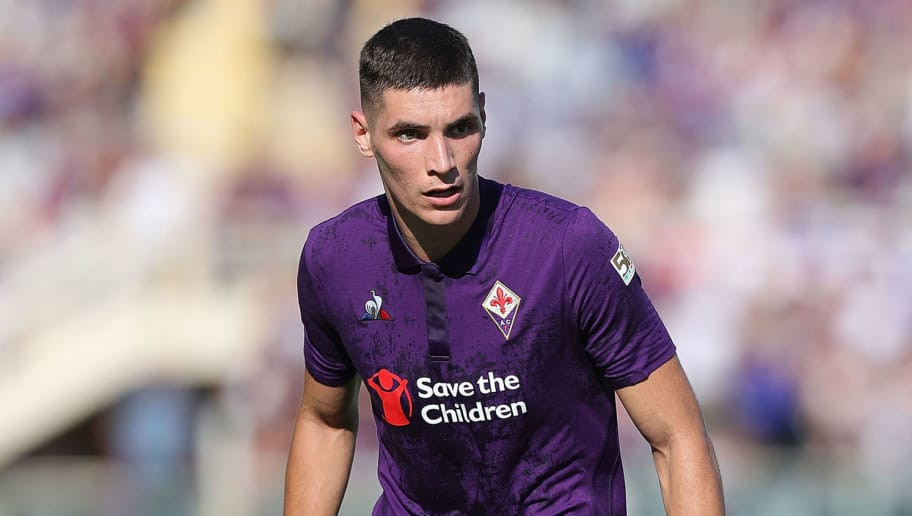 Thông tin từ La Repubblica, MU đã bắt đầu mở đàm phán mua Nikola Milenkovic của Fiorentina. Theo đó, MU tin tưởng, Fiorentina sẽ để Milenkovic tới sân Old Trafford với giá 50 triệu bảng.