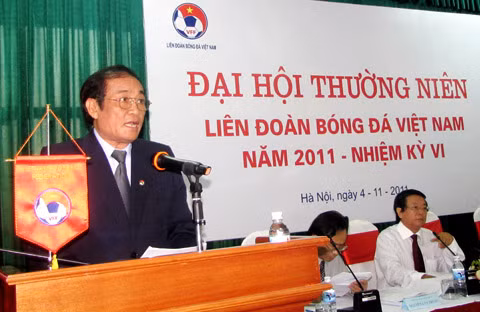 Nhung vu lum xum cua VFF day song bong da nuoc nha