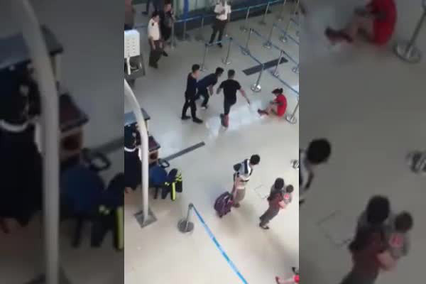 Công an vào cuộc xác minh nhóm thanh niên đánh nhân viên hàng không là Phạm Hữu An (ngụ phường Đông Vệ, TP Thanh Hóa), Lê Văn Nhị (ngụ xã Xuân Quang, huyện Thọ Xuân) và Lê Trung Dũng (ngụ thị trấn Thọ Xuân, huyện Thọ Xuân, tỉnh Thanh Hóa).