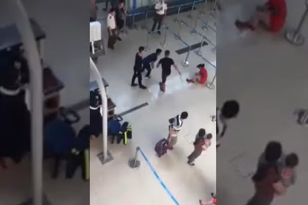 Công an vào cuộc xác minh nhóm thanh niên đánh nhân viên hàng không là Phạm Hữu An (ngụ phường Đông Vệ, TP Thanh Hóa), Lê Văn Nhị (ngụ xã Xuân Quang, huyện Thọ Xuân) và Lê Trung Dũng (ngụ thị trấn Thọ Xuân, huyện Thọ Xuân, tỉnh Thanh Hóa).