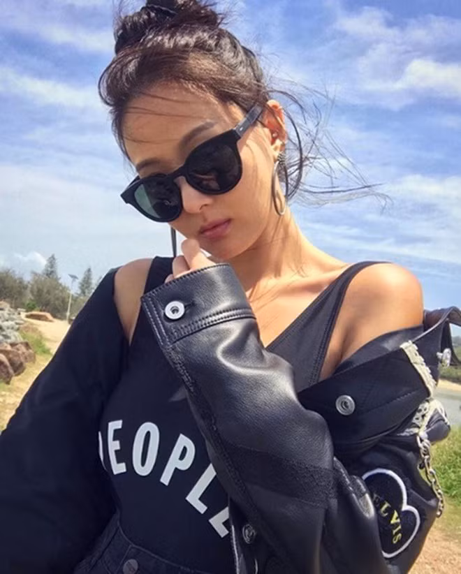 Aimee sinh năm 1978. Năm 1999 cô kết hôn với Henri Liao, một doanh nhân thành đạt. Đồng thời Henri cũng là con trai của Chủ tịch hội đồng quản trị tập đoàn Breeze.