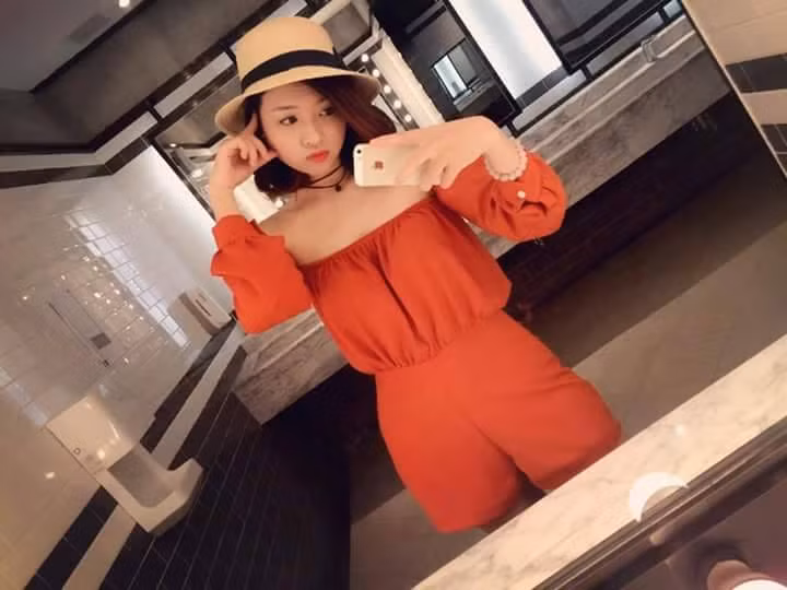 Ngoài công việc tại quán bar quen thuộc, Bích Cherry còn thử sức với công việc kinh doanh.