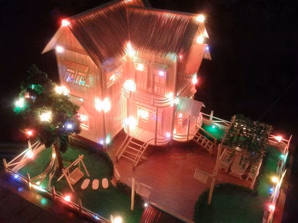 Và trong hàng trăm bình luận của dân mạng, không ít người tự hào khoe từng được người yêu tặng nhà tăm độc đáo, đẹp mắt và coi đó như một báu vật.