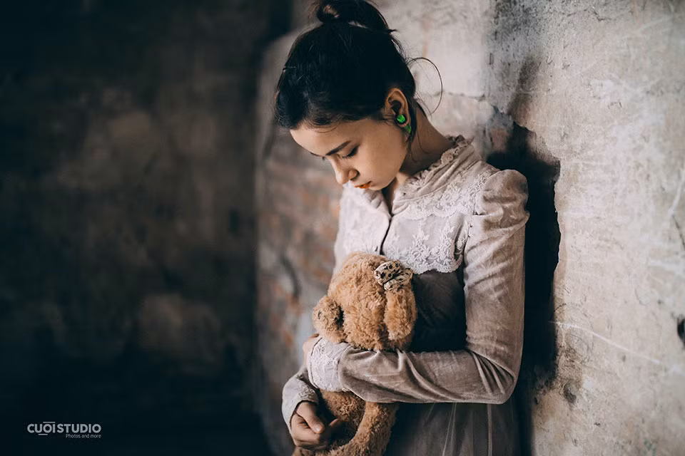 Cô bé lai Tây thể hiện rất tốt những cảm xúc trên khuôn mặt của mình trong bộ ảnh.