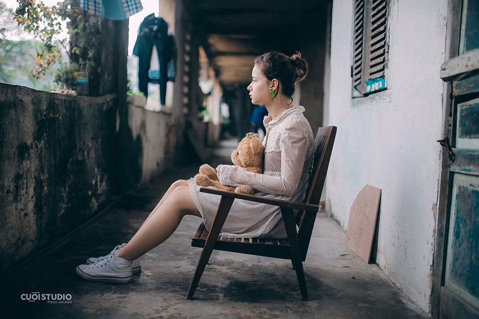 Chia sẻ khi cùng Sandra Maria thực hiện bộ nhiếp ảnh gia thực hiện bộ ảnh cho rằng cô bé nhập vai rất nhanh và diễn xuất cũng hết sức chân thực và nó đã mang đến thành công cho bộ ảnh.