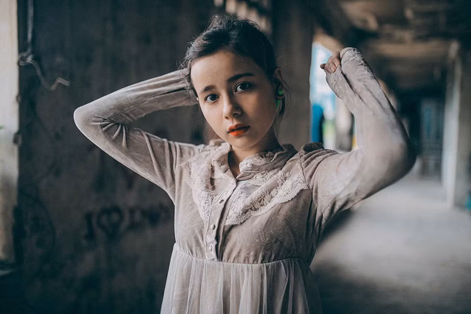 Sandra Maria là cô gái xinh năm 2001. Cô bé 10X này có bố là người Việt và mẹ là người Đức gốc Ba Lan.