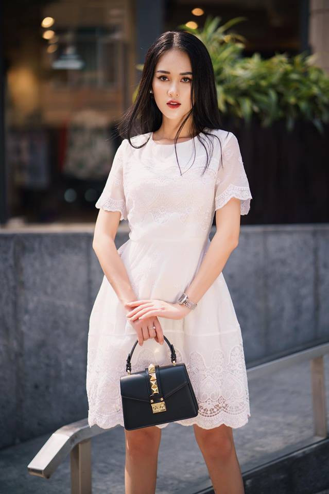 Dù khá bất ngờ và không muốn nhận bản thân mình giống ai, Thu Hà vẫn cảm thấy rất vui khi được yêu mến như vậy.