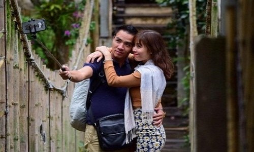 MC Hoàng Linh chia sẻ, người yêu mới là "đại gia" của lòng cô.