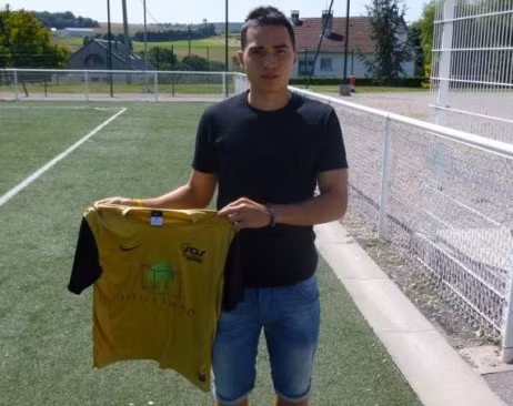 Mang quốc tịch Thái Lan và Pháp nhưng do bố cũng như ông nội vẫn sử dụng tiếng Việt nên Tristan nói tiếng Việt khá tốt.