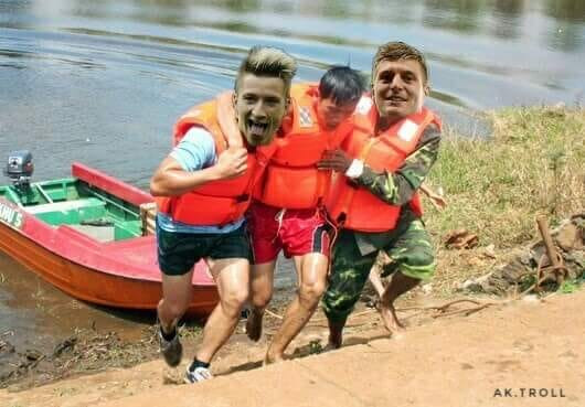 Bức ảnh chế về cứu người cá độ nhạy cầu tự tử sau trận Đức thắng Thụy Điển vừa qua được dân mạng nhanh tay chế và đăng tải rộng rãi trên mạng xã hội.