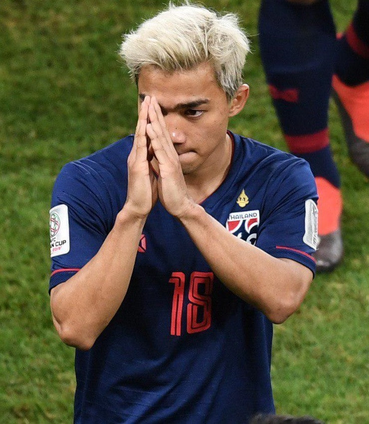 Trở lại Thái Lan trong đợt tập trung cho trận đấu ĐTQG Việt Nam gặp Thái Lan, Chanathip không ngần ngại tuyên bố sẽ đánh bại Việt Nam để hướng tới mục tiêu vượt qua vòng loại tiếp theo World Cup 2022.