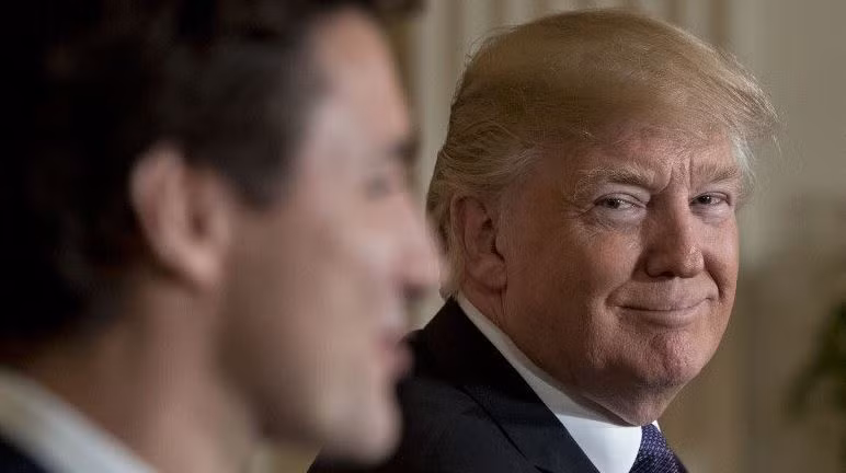 Ông Trudeau vốn là "con nhà nòi", cha ông là cố Thủ tướng Pierre Elliott Trudeau, còn ông của Thủ tướng Trudeau từng giữ chức Bộ trưởng trong Nội các.Ngài Thủ tướng Canada bị coi là quá trẻ và thiếu kinh nghiệm để dẫn dắt đảng Tự do sau thất bại nặng nề của đảng này ở cuộc tổng tuyển cử năm 2011. Chỉ trong vài tháng ngắn ngủi cầm quyền, Trudeau đã lọt vào danh sách 100 người ảnh hưởng nhất toàn cầu.