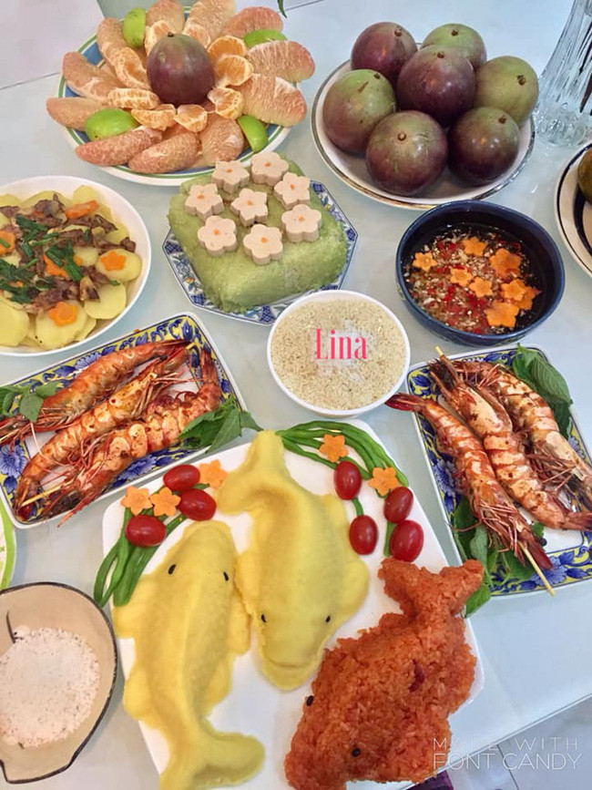 Mâm cỗ đặc trưng cho ngày 23 tháng Chạp còn có 3 chú cá chép xôi.