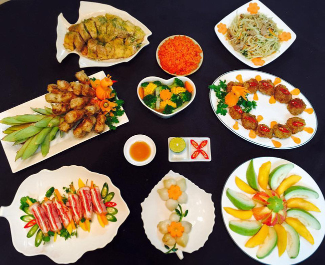 Hoi chi em khoe mam co cung Tao quan hut mat khien ai cung them thuong