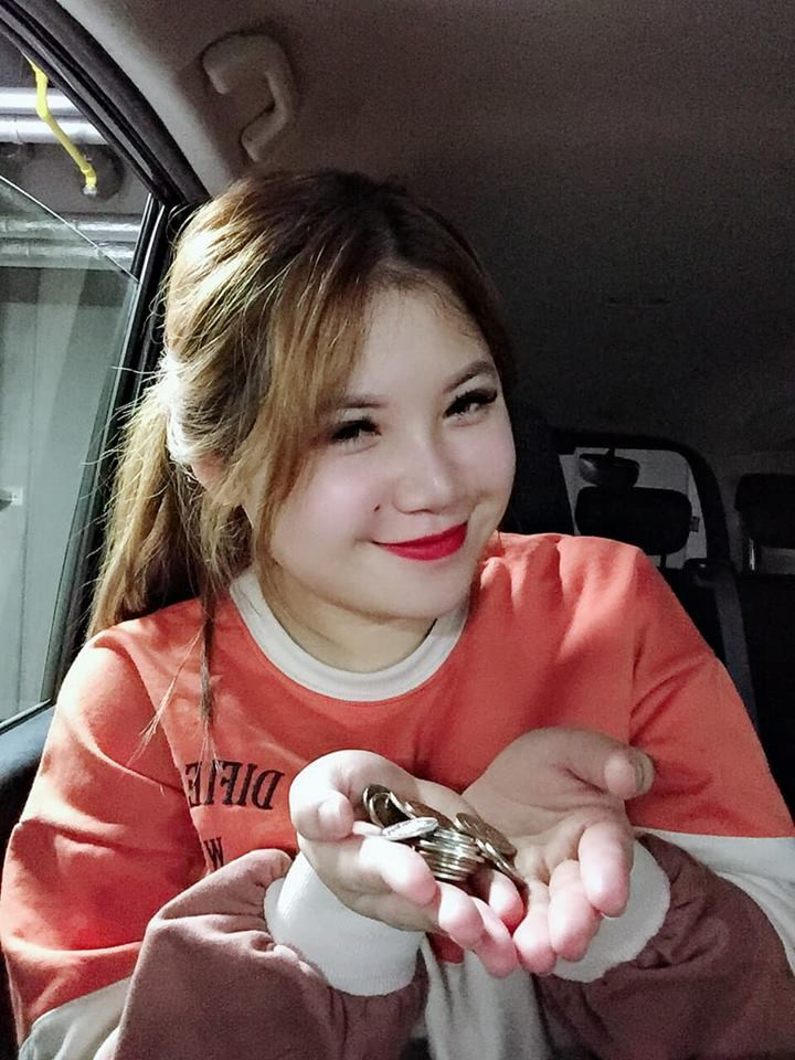 Theo như những gì Thu Trang chia sẻ trên trang cá nhân, cô này chia tay người yêu điển trai, lý do là vì khoảng cách địa lý.