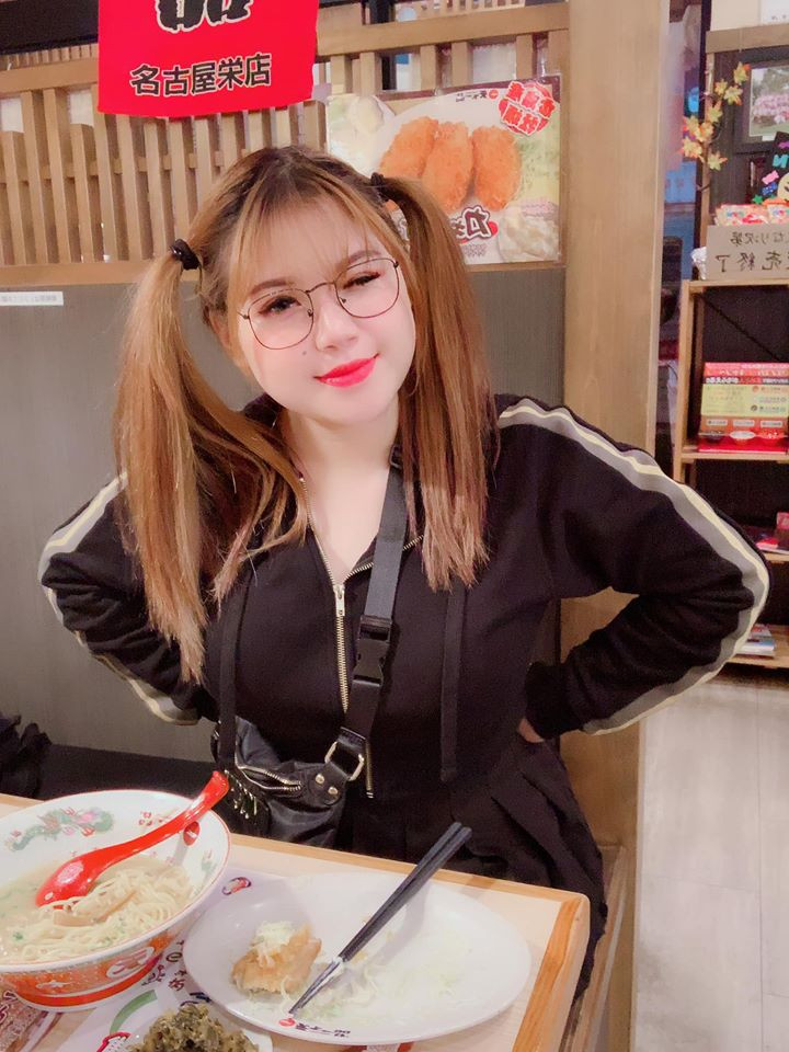 Khi Trang sang Nhật du học, cuộc nói chuyện của cả hai cứ nhạt dần rồi tự xa. Chính vì vậy hai người tự động quyết định rời xa nhau và tự hiểu duyên đã hết.