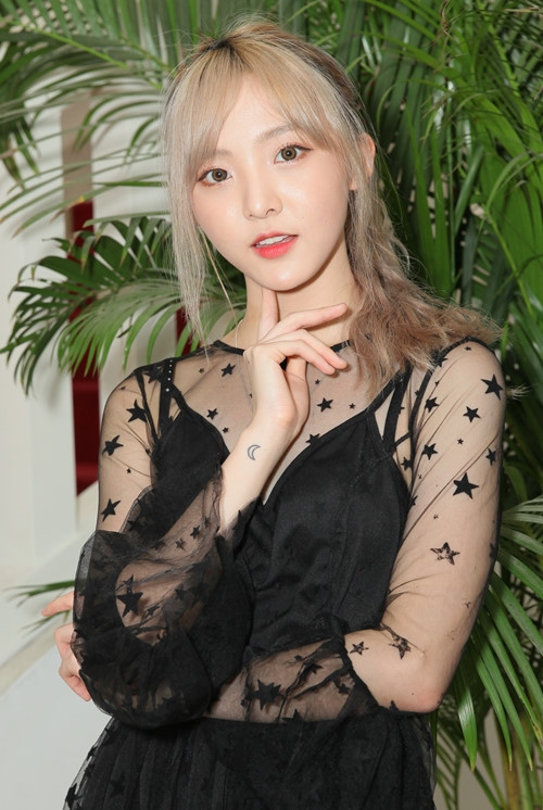 Nene đang hướng tới việc khẳng định mình là nghệ sĩ đa năng và phong cách. Người hâm mộ tin rằng với ngoại hình và tài năng, cô sẽ tỏa sáng hơn nữa trong tương lai.