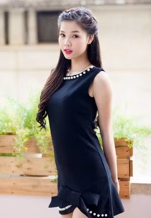 Tinh moi cua Mac Hong Quan co khuon mat 