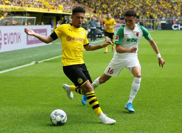 Tờ Daily Mail khẳng định, Sancho đã chính thức đặt bút ký vào bản hợp đồng mới với Dortmund. Bản giao kèo lần này vẫn giữ thời hạn tới năm 2022 nhưng mức lương của Sancho sẽ tăng đáng kể.