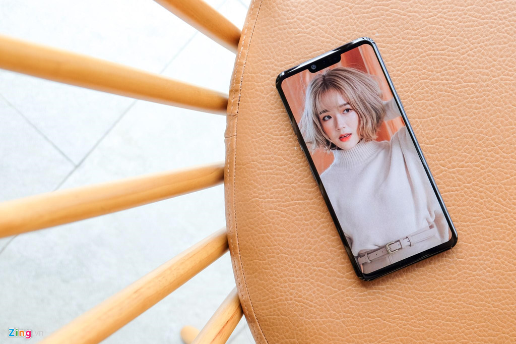 G8 ThinQ được trang bị màn hình OLED, kích thước 6,1 inch, tỷ lệ 19,5: 9. Màn hình cho khả năng hiển thị ấn tượng, màu sắc trong trẻo, độ nét cao.