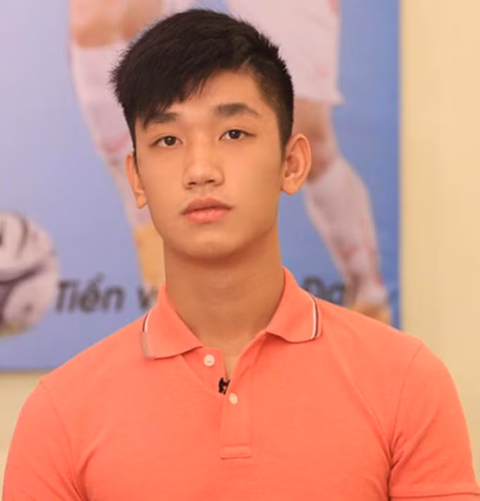 Còn về việc bị bất ngờ tỏ tình Trọng Đại cho biết: "Chưa bao giờ mình nghĩ đến việc bản thân sẽ bị tỏ tình bất ngờ, nhưng nếu rơi vào tình huống đó, mình sẽ rất ngạc nhiên. Mình cũng chưa biết là mình sẽ xử lý như thế nào khi mà có một bạn nữ khác tỏ tình bất ngờ với mình nữa".