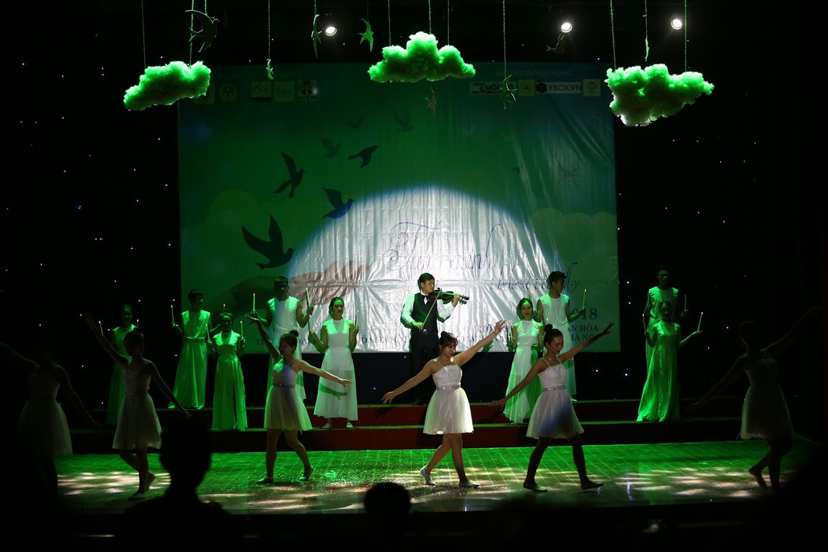 Sinh vien DH Van hoa HN tung bung su kien chao tan sinh vien-Hinh-3