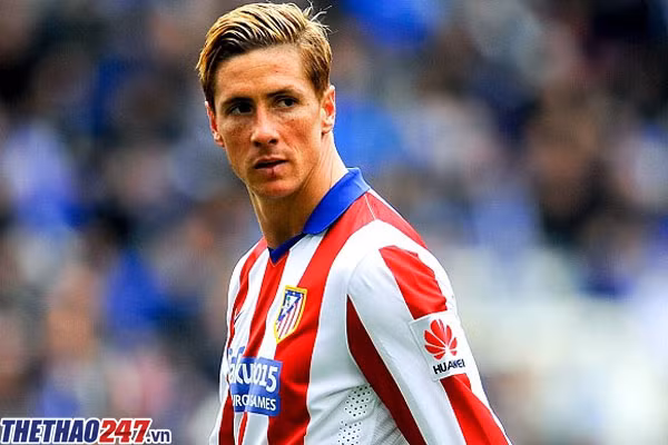 Torres đến Trung Quốc hưởng lương cao nhất thế giới?: CLB Shanghai SIPG muốn biến Torres trở thành cầu thủ hưởng lương cao nhất thế giới trong bản hợp đồng 3 năm. Tại đây Torres sẽ tái ngộ với ông thầy cũ Villas-Boas, đá cặp với Hulk, Oscar nơi hàng công. Shanghai SIPG cũng lên kế hoạch xây dựng Torres trở thành biểu tượng của đội bóng, vượt qua Carlos Tevez của đại kình địch cùng thành phố là Shanghai Shenhua.