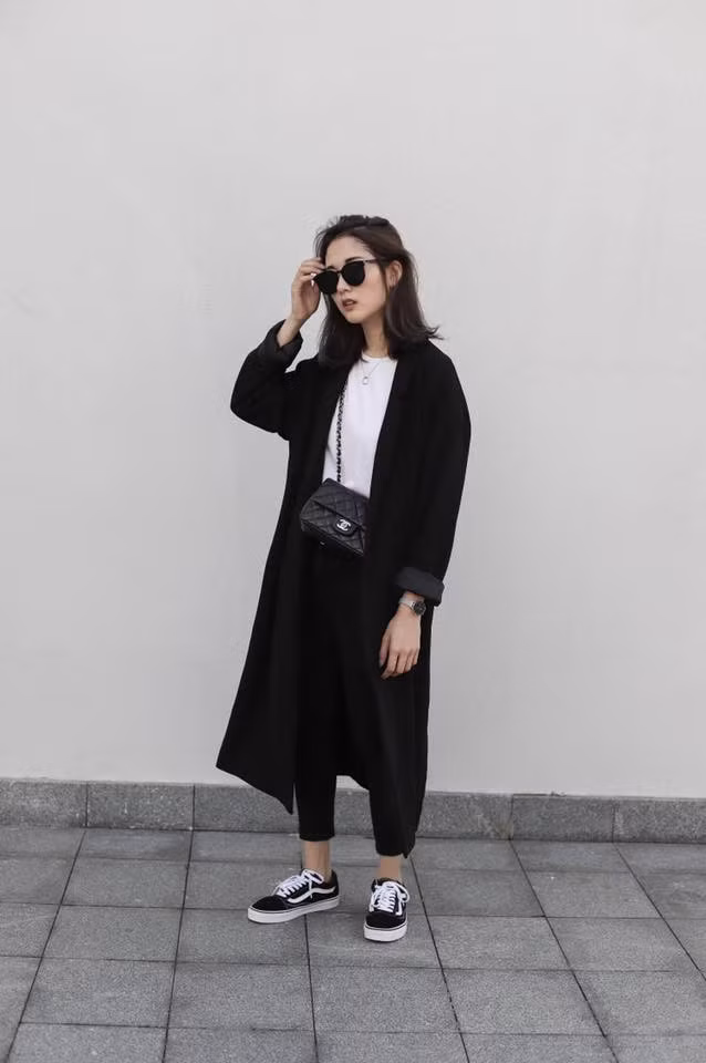 Julia là một bà mẹ trẻ cực cool, có sức ảnh hưởng lớn đến giới trẻ, mỗi bức ảnh của Julia đều nhận được hàng nghìn lượt yêu thích.