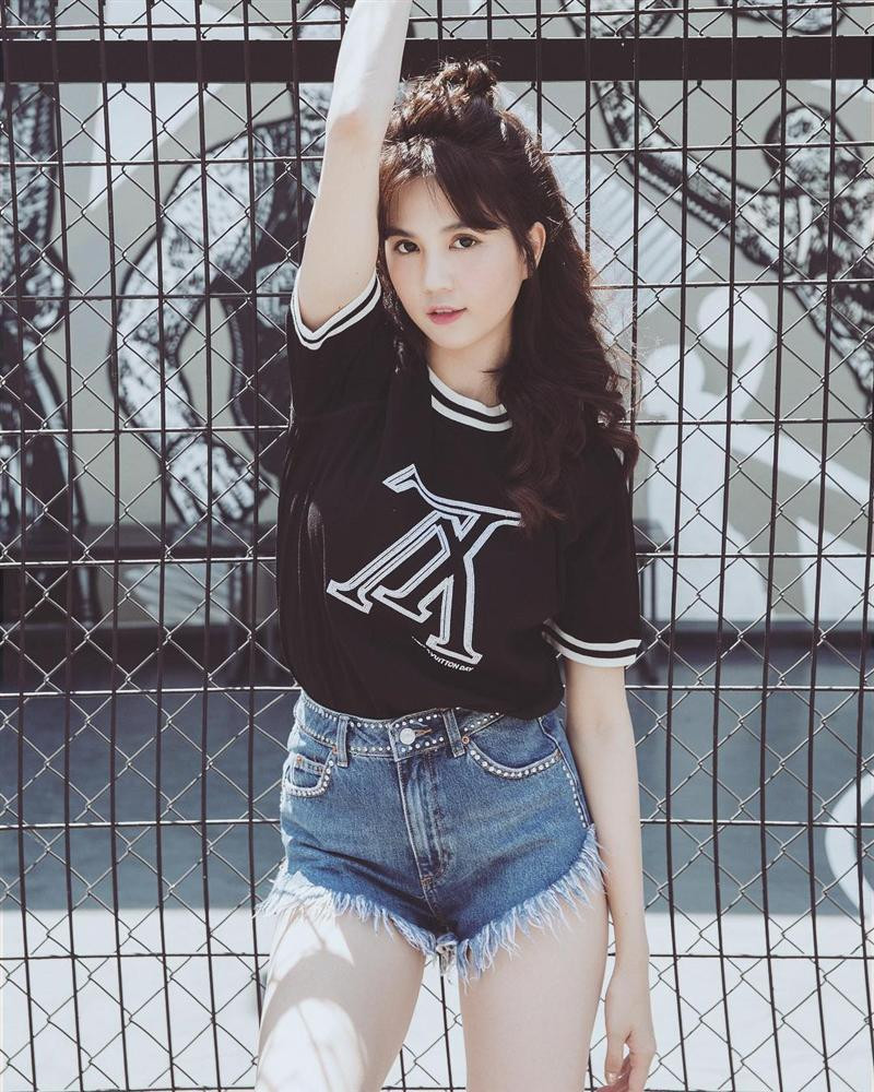 Ngọc Trinh tự tin: "Thật sự là rất yêu cái mặt baby của mình"