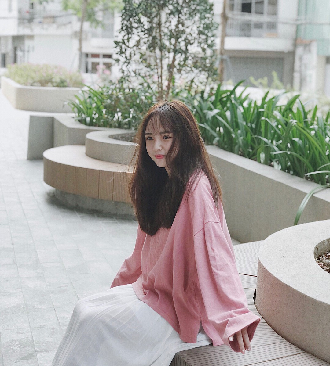 Ngoài sở thích với game thì Minh Trân còn tham gia đóng quảng cáo, làm mẫu cho các shop thời trang để kiếm thêm thu nhập.