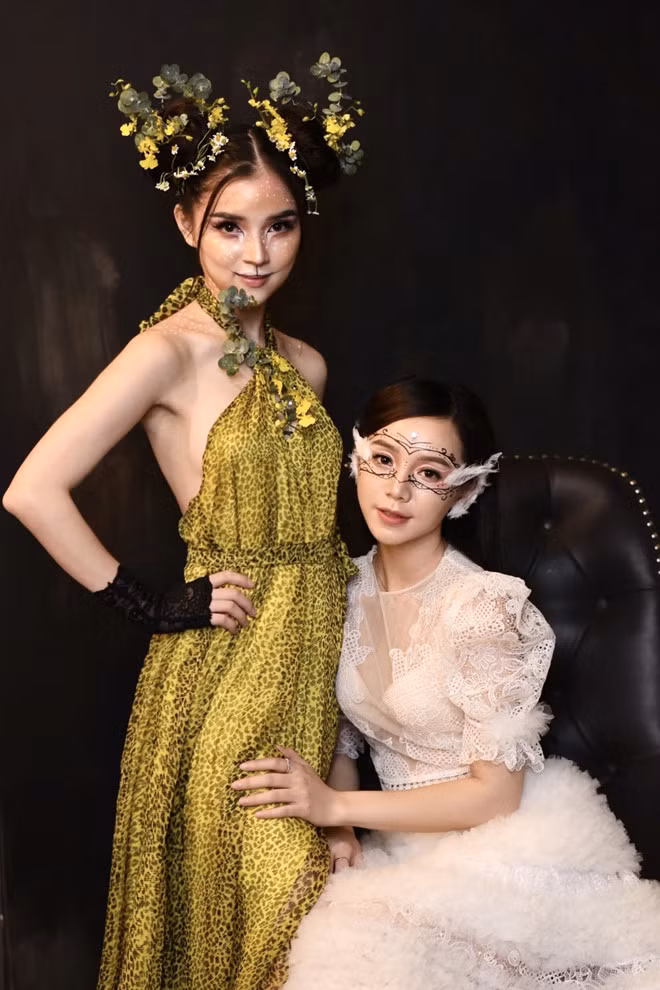 Trong bộ ảnh, hot girl Quỳnh Kool nhận được nhiều lời khen của dân mạng. 9X vào vai thiên nga trắng dịu dàng, phù hợp với phong cách hàng ngày của cô.