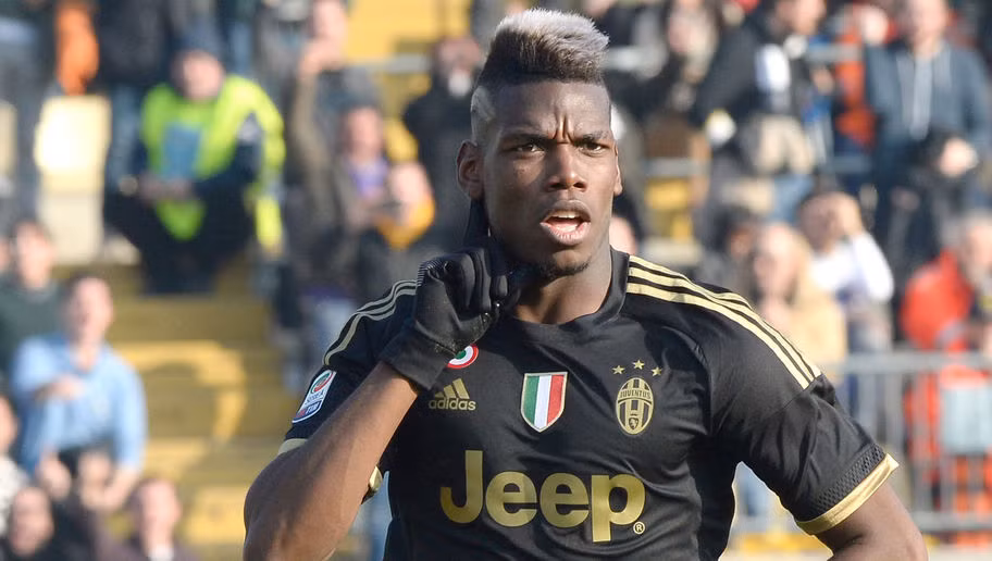 Paul Pogba là một trong những cầu thủ được thèm muốn nhất Châu Âu thời điểm hiện tại. Cựu cầu thủ của M.U hiện là một trong những ngôi sao hưởng thù lao cao nhất tại Juventus. Vì thế không có gì ngạc nhiên khi cựu cầu thủ của Man United đứng đầu trong danh sách này với khối lượng tài sản ước tính lên đến 60 triệu USD. Ảnh: Goal.com/ Getty Images.