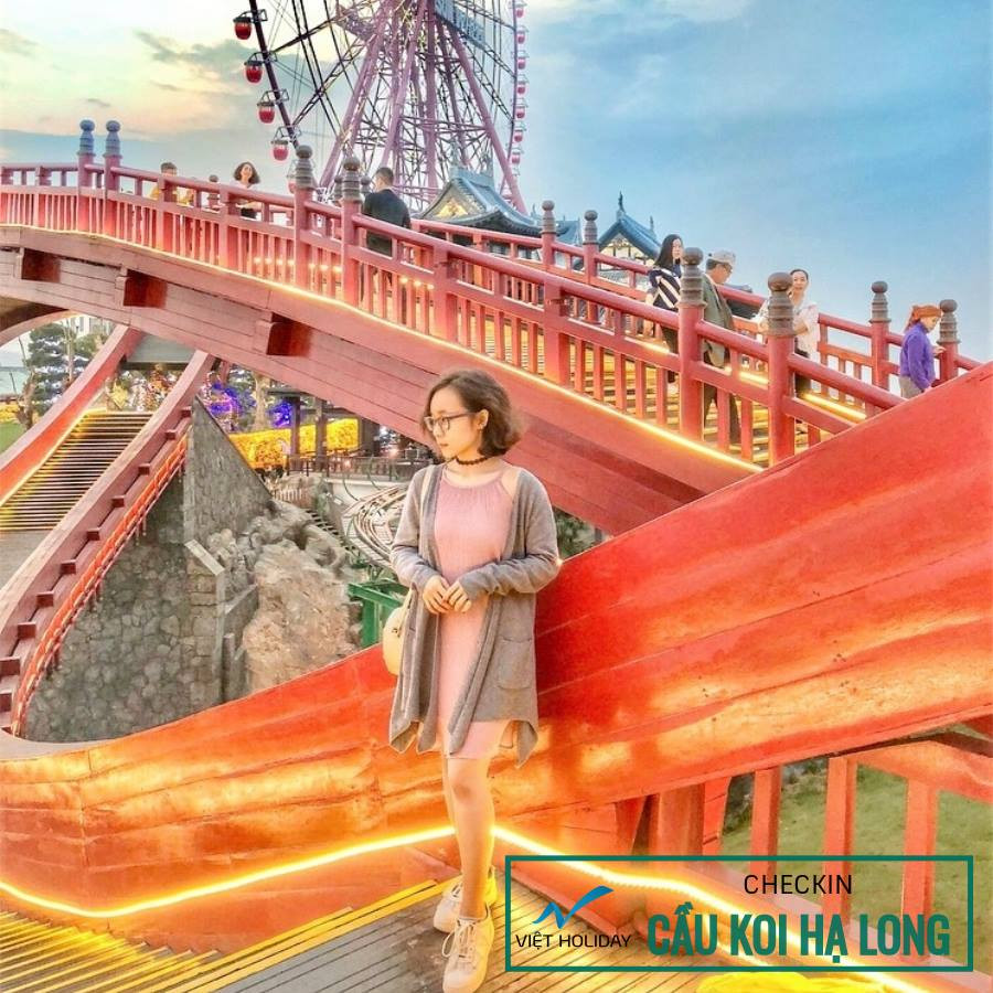 Cầu được sơn màu đỏ tươi – sắc màu yêu thích của người Nhật tượng trưng cho mặt trời, là biểu tượng cho điềm lành, sự may mắn, bình an.