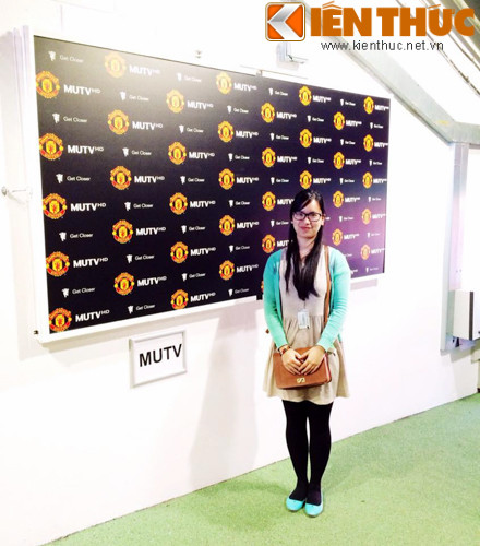 Khi được hỏi đã hâm mộ CLB Man United từ bao giờ và ai là người truyền cảm hứng cho Hiền, cô bạn vui vẻ chia sẻ: “Ngày bé, chị gái mình rất thích xem bóng đá. Chị là người truyền cảm hứng cho mình đến với trái bóng tròn và cũng chính chị người đưa mình kết duyên với CLB Man United”.