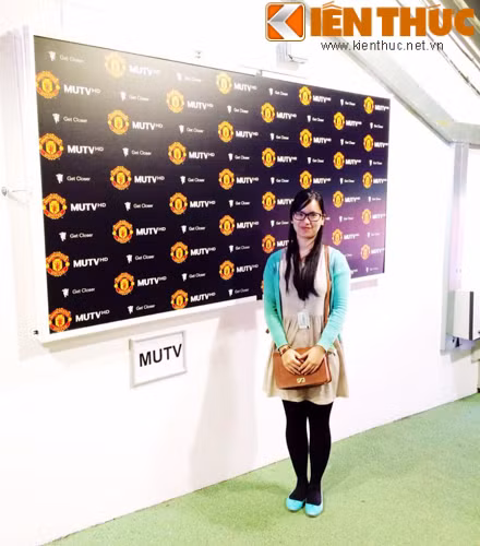 Khi được hỏi đã hâm mộ CLB Man United từ bao giờ và ai là người truyền cảm hứng cho Hiền, cô bạn vui vẻ chia sẻ: “Ngày bé, chị gái mình rất thích xem bóng đá. Chị là người truyền cảm hứng cho mình đến với trái bóng tròn và cũng chính chị người đưa mình kết duyên với CLB Man United”.