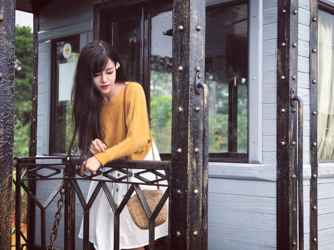 Ngoài ra Mỹ Linh cũng nhận lời chụp mẫu cho nhiều shop thời trang. Tuy nhiên sở thích đó không thể duy trì khi cô bắt đầu tập trung vào kinh doanh và trở nên bận rộn.