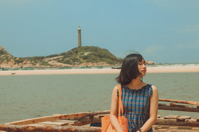 Trong kì thực tập, Huỳnh Như đã bước đầu cảm nhận được những khó khăn của nghề giáo, tuy nhiên khi được tiếp xúc với các học trò, nữ giáo viên 9X này cảm thấy có động lực để đi tiếp con đường mình đã chọn.