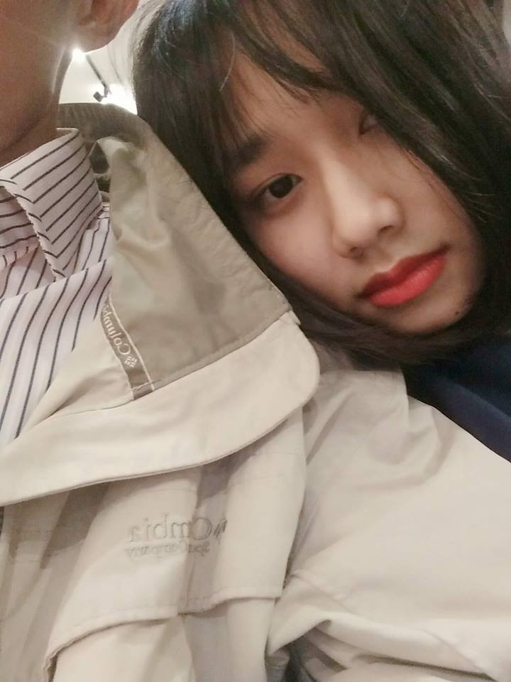 Tin buồn cho các đấng mày râu đó là cô giáo tương lai đã có bạn trai.