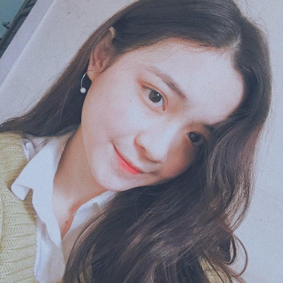 Linh Phi đã 11 năm liên tiếp đạt học sinh giỏi và cô nàng này còn khiến nhiều người ngưỡng mộ khi được học tại một trong những ngôi trường danh giá nhất "đất học Nghệ An".