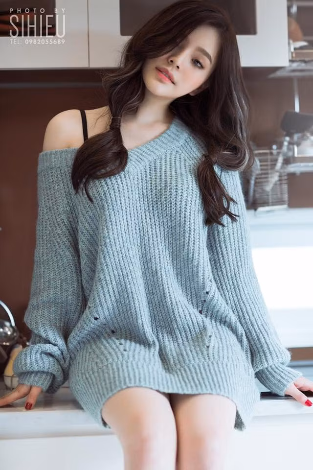 Khuôn mặt đẹp cùng dáng hình chuẩn, nhiều người tưởng nhầm Phương Du là một ngôi sao Hàn Quốc. Ảnh: FBNV.