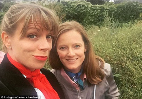 Mặc dù đã thành hôn, Kate và Helen đều thừa nhận rằng không bao giờ có chuyện tình yêu đôi lứa khi tập luyện và thi đấu trong đội tuyển.