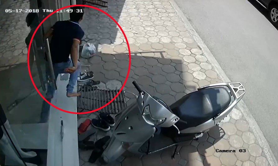 Video: Kho chu bat luc duoi theo ten trom “cuom” SH nhanh nhu chop